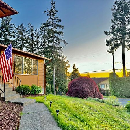 Besa Homestay Near Beach And Seatac Airport - Shared Bathroom With Max 2 Guests Де Мойн Екстериор снимка
