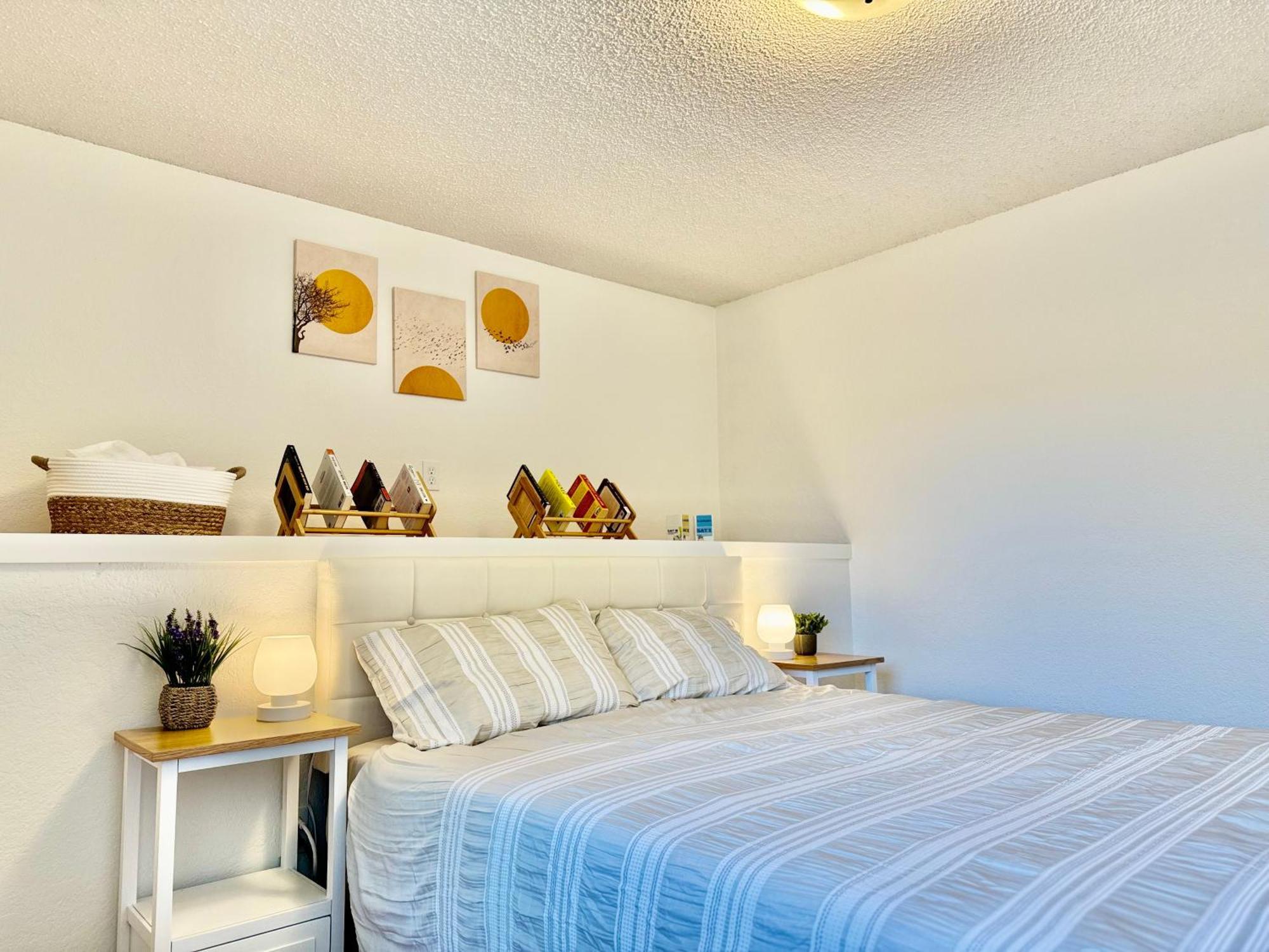 Besa Homestay Near Beach And Seatac Airport - Shared Bathroom With Max 2 Guests Де Мойн Екстериор снимка