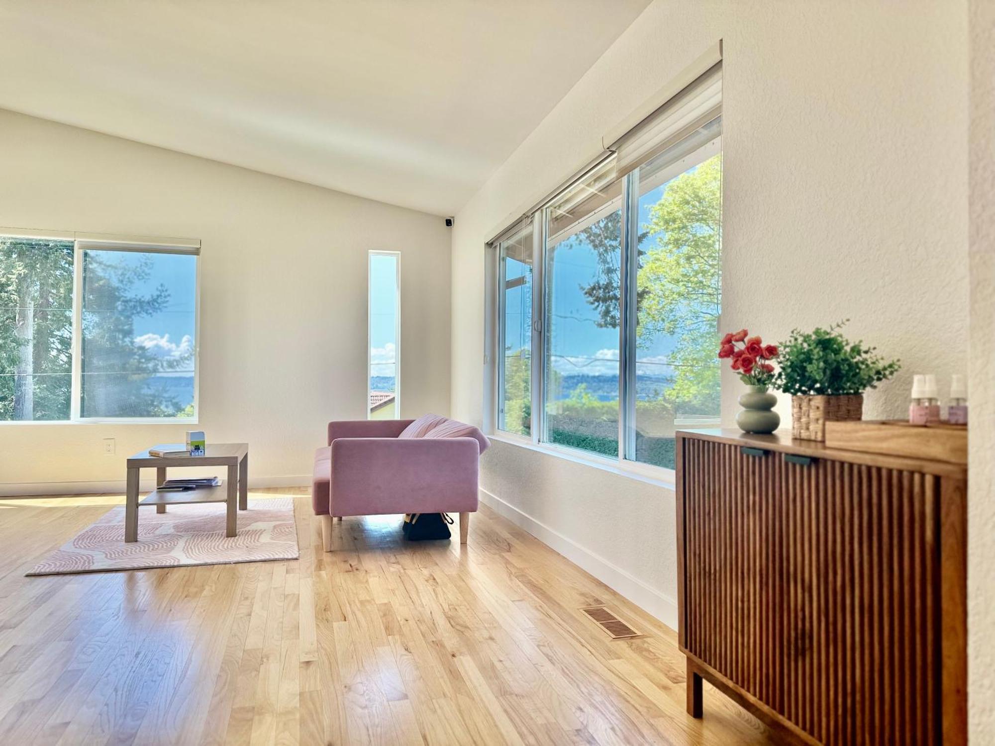 Besa Homestay Near Beach And Seatac Airport - Shared Bathroom With Max 2 Guests Де Мойн Екстериор снимка