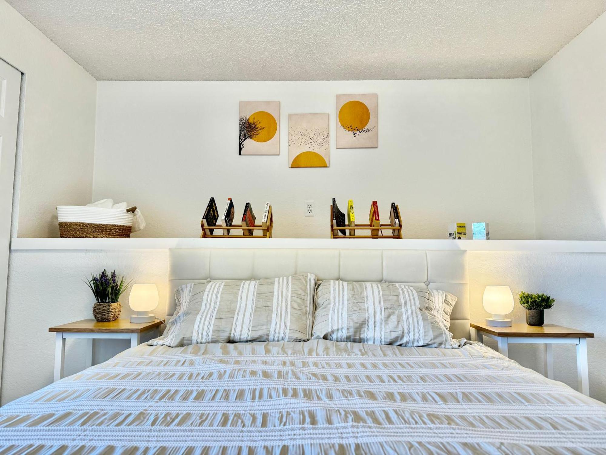 Besa Homestay Near Beach And Seatac Airport - Shared Bathroom With Max 2 Guests Де Мойн Екстериор снимка