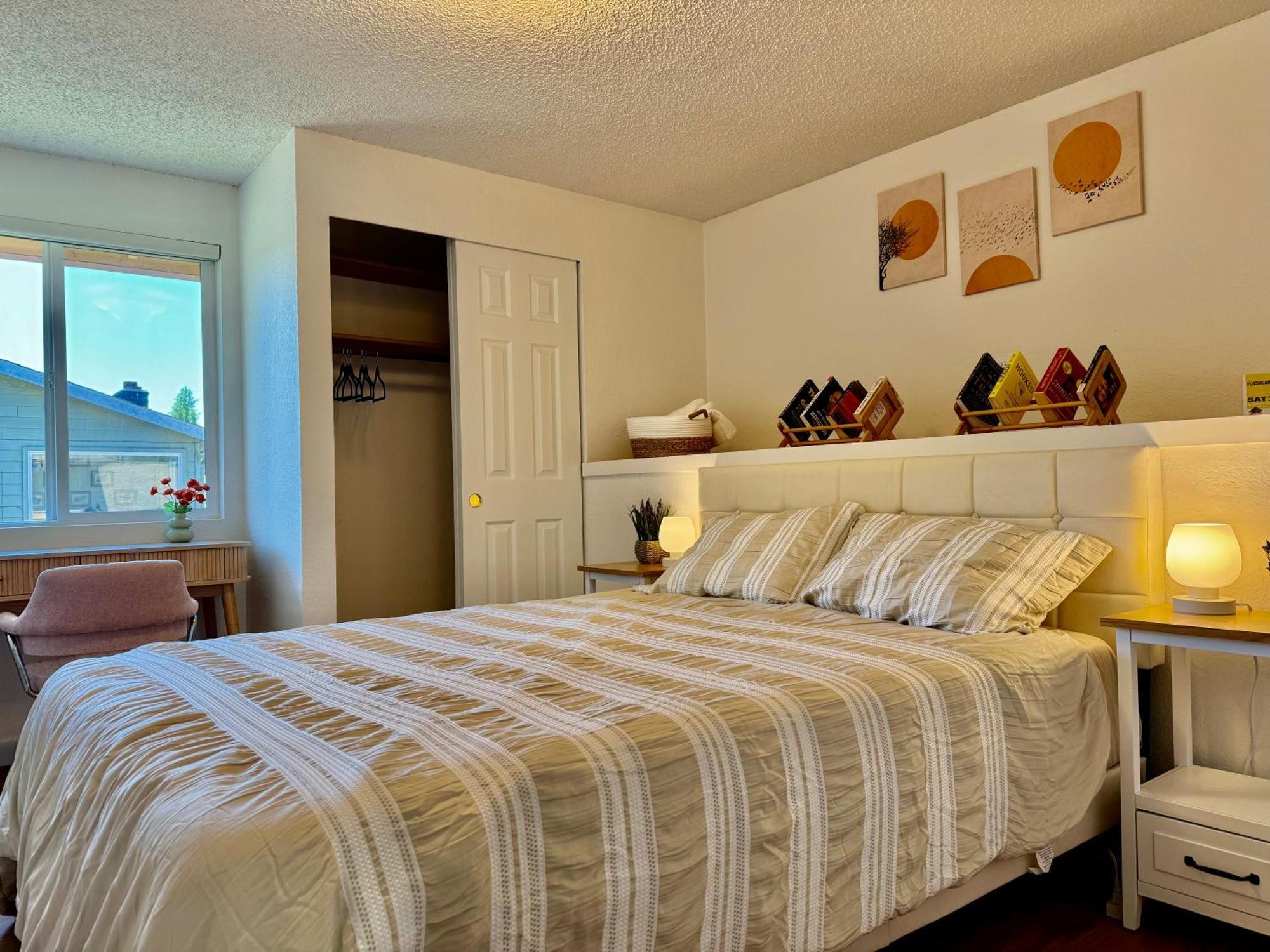 Besa Homestay Near Beach And Seatac Airport - Shared Bathroom With Max 2 Guests Де Мойн Екстериор снимка